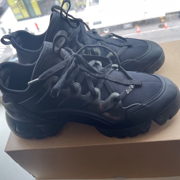 DIOR - D-Connect Sneaker - Picture 5 of 8